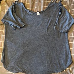 3 Venus sleeve detail tops. Blue and oatmeal. Size large